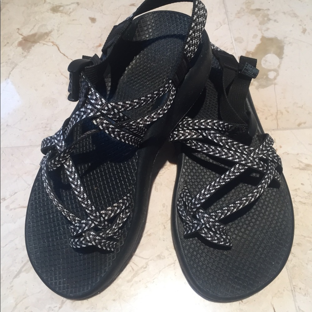 Chaco’s Black and White Sandals with Toe Loop